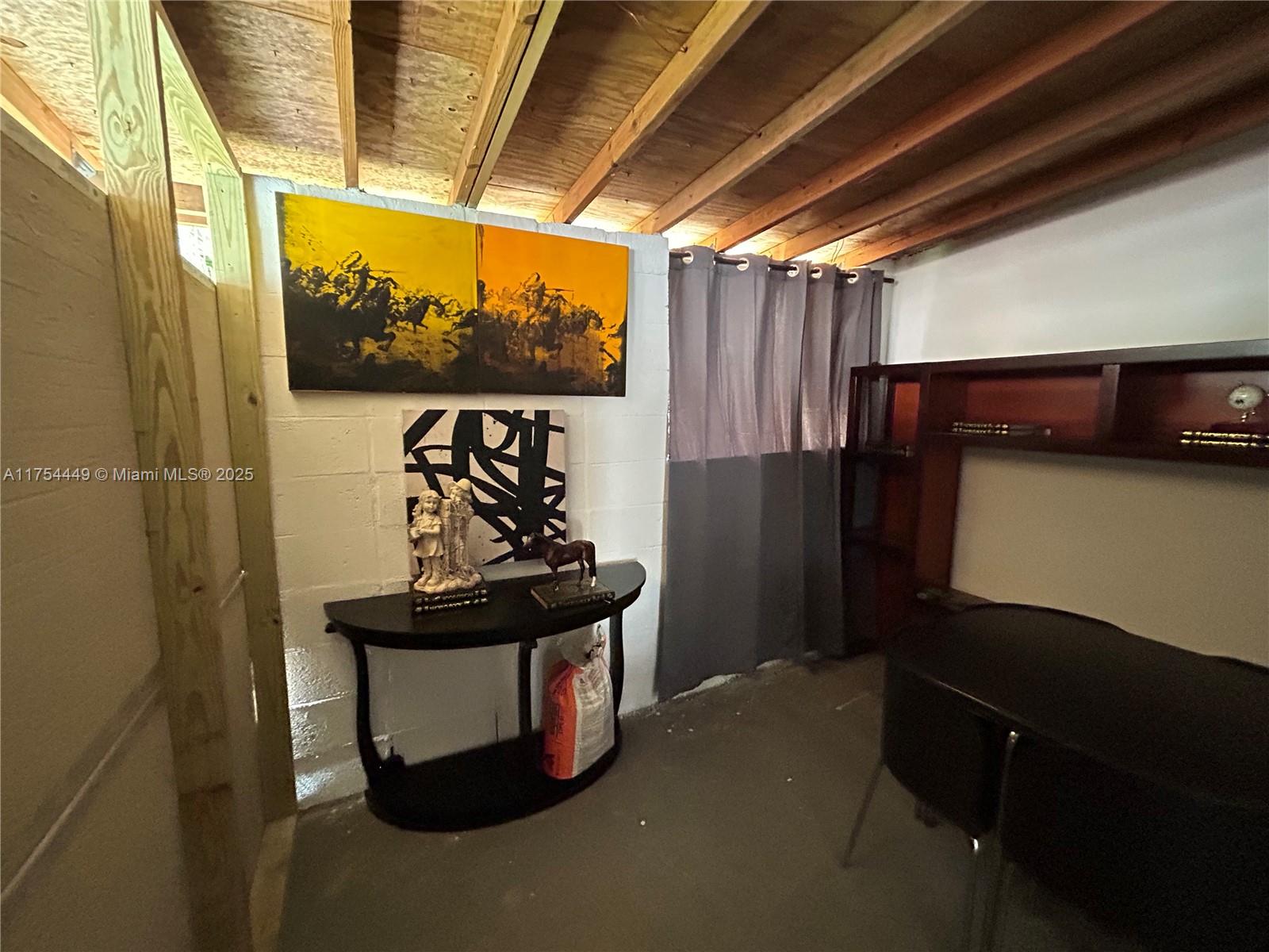 ALTAMIRA GARDENS CONDO - Residential