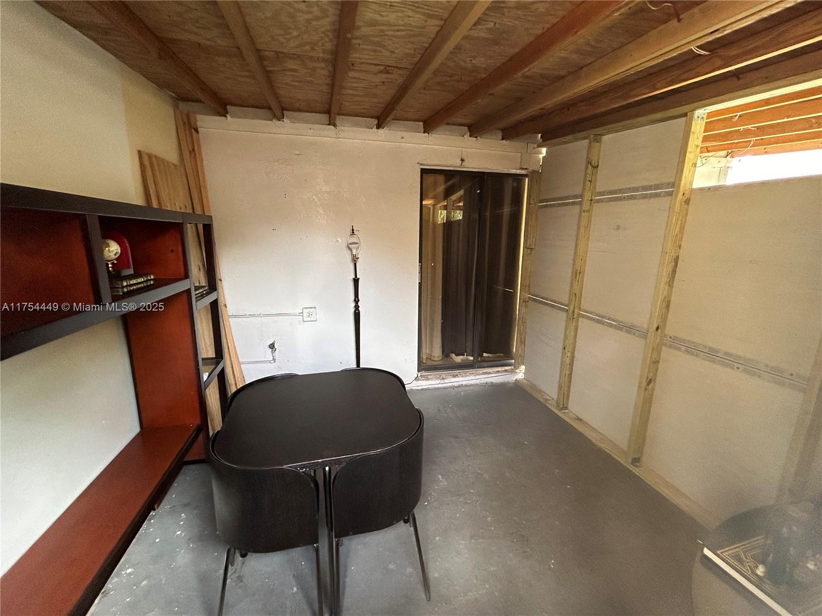 ALTAMIRA GARDENS CONDO - Residential