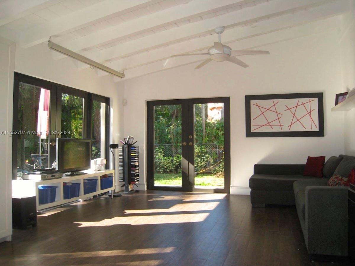RIVIERA WATERWAYS - Residential