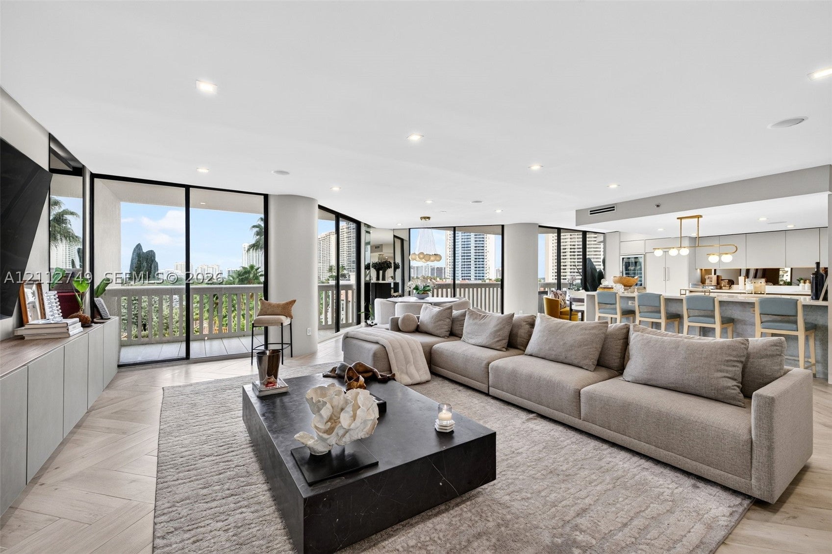 Properties 4 2000 Island Blvd 804