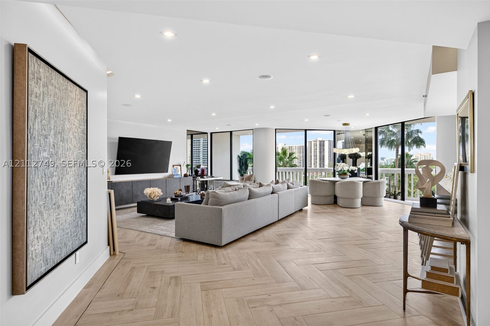 Properties 3 2000 Island Blvd 804