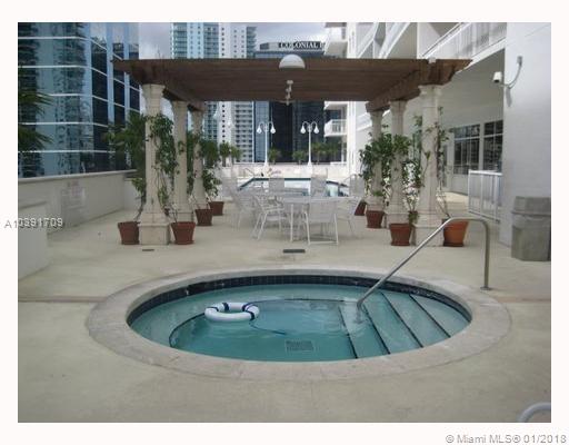 THE CLUB AT BRICKELL BAY - Residential