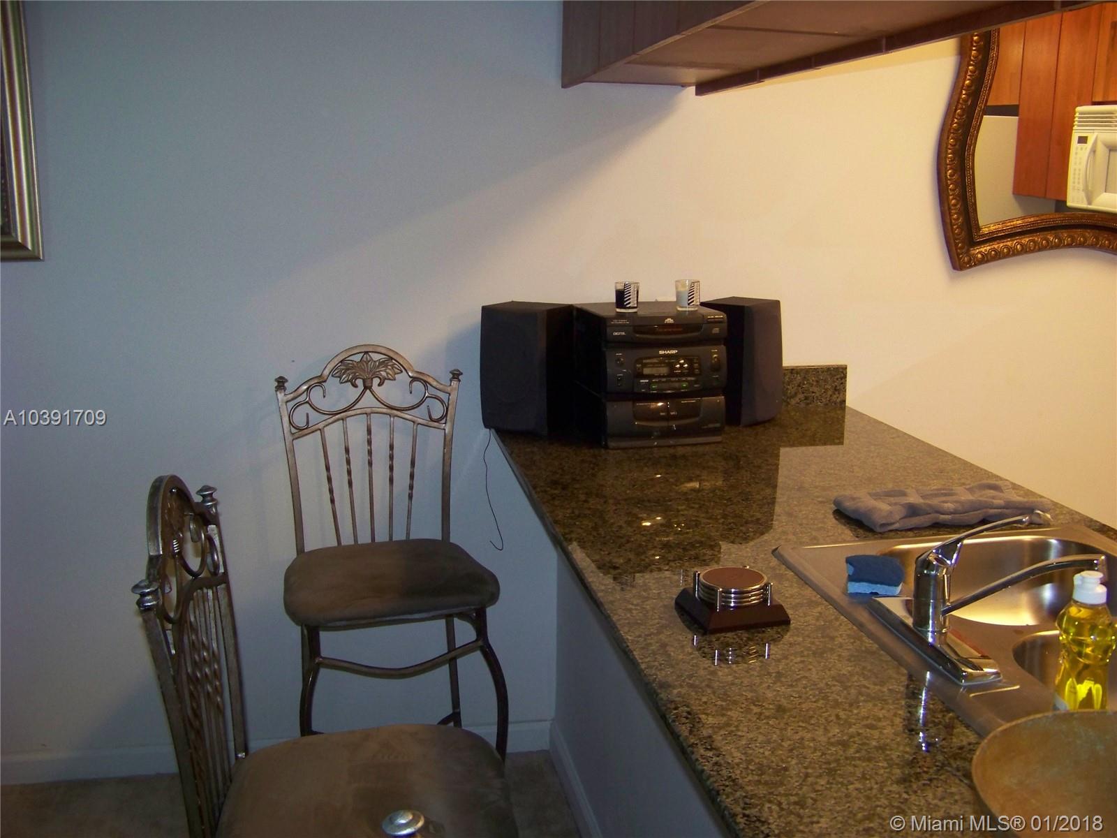 THE CLUB AT BRICKELL BAY - Residential