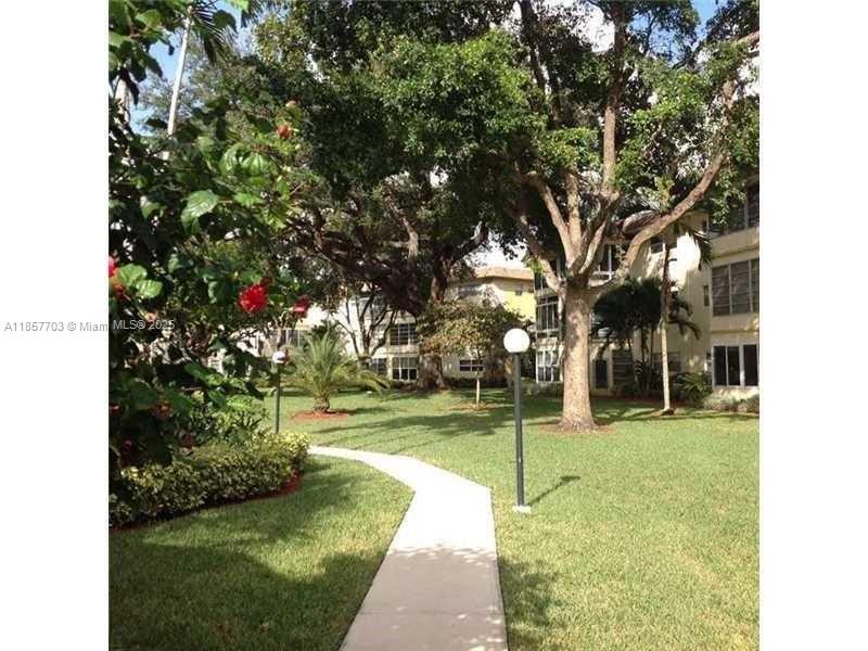 QUINSANA GARDENS CONDO - Residential Lease