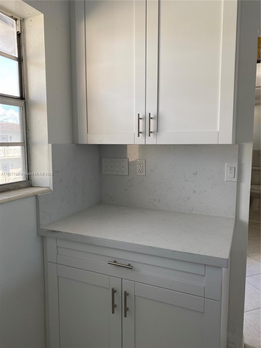 QUINSANA GARDENS CONDO - Residential Lease