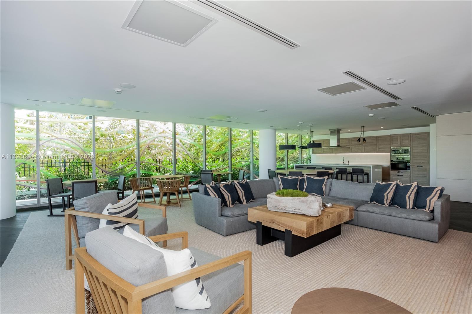 OCEANA KEY BISCAYNE CONDO - Residential