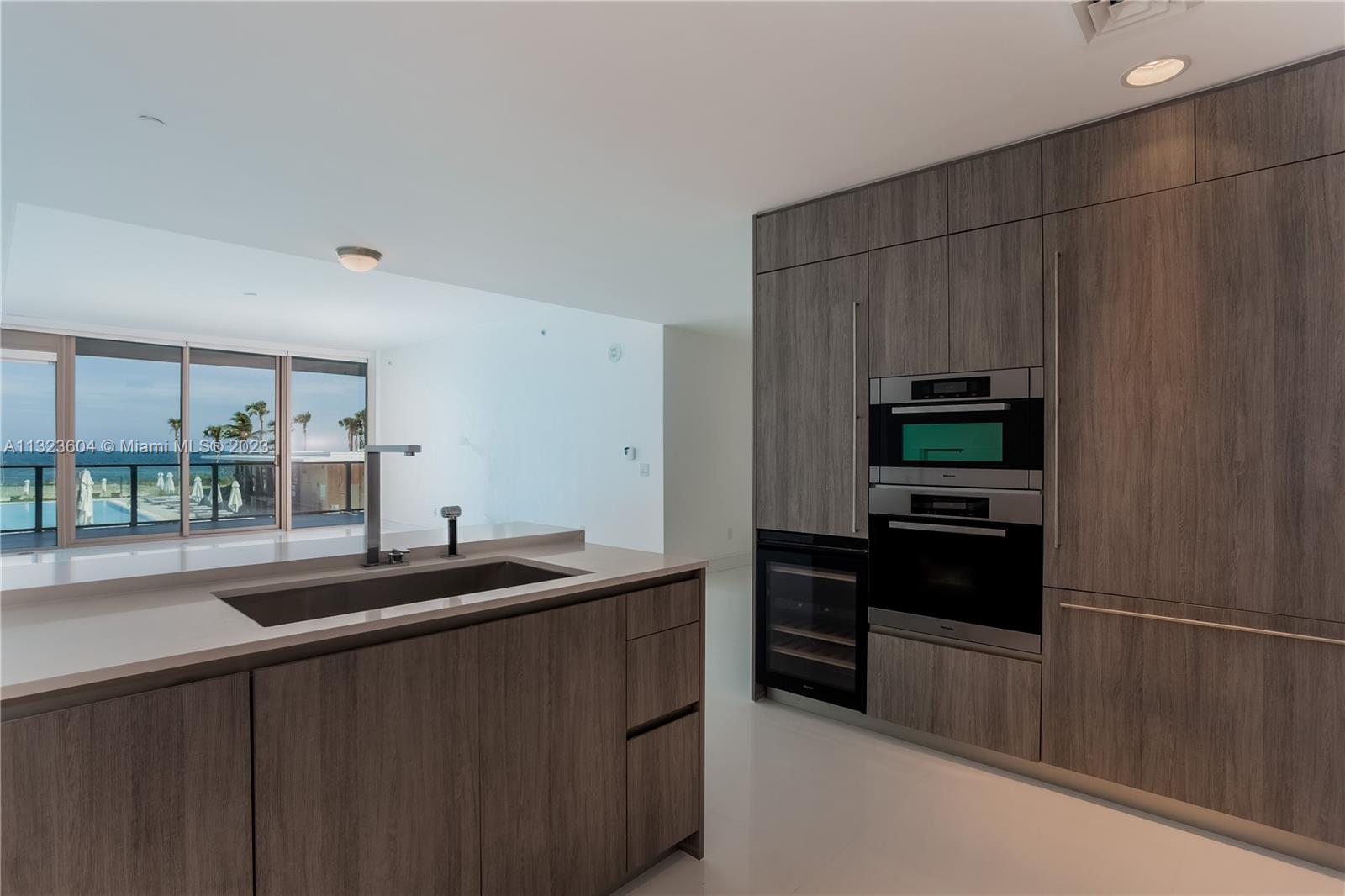 OCEANA KEY BISCAYNE CONDO - Residential