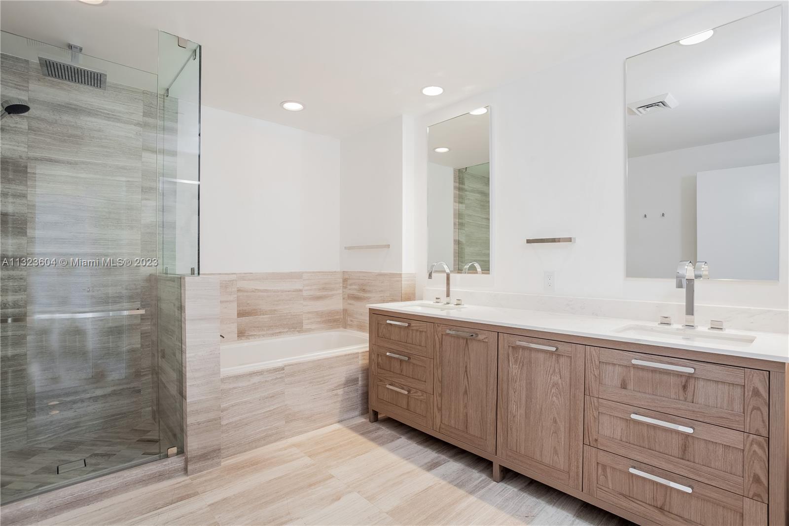 OCEANA KEY BISCAYNE CONDO - Residential