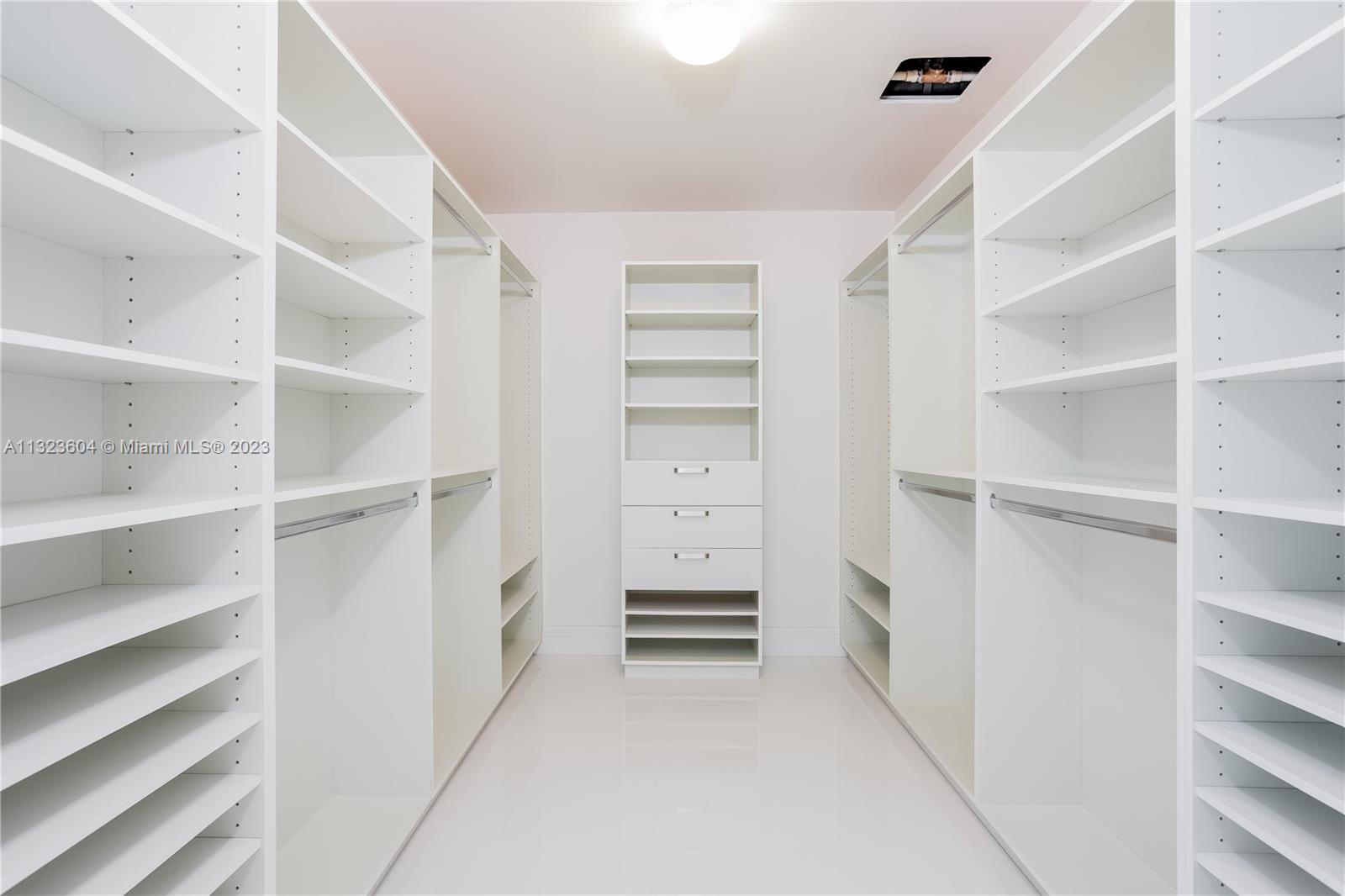 OCEANA KEY BISCAYNE CONDO - Residential