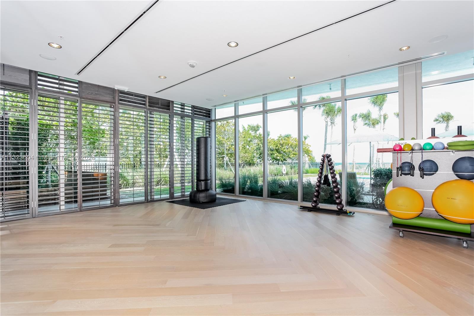 OCEANA KEY BISCAYNE CONDO - Residential