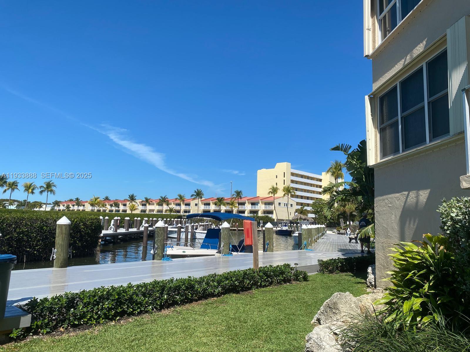 SUMMER SEA - Residential