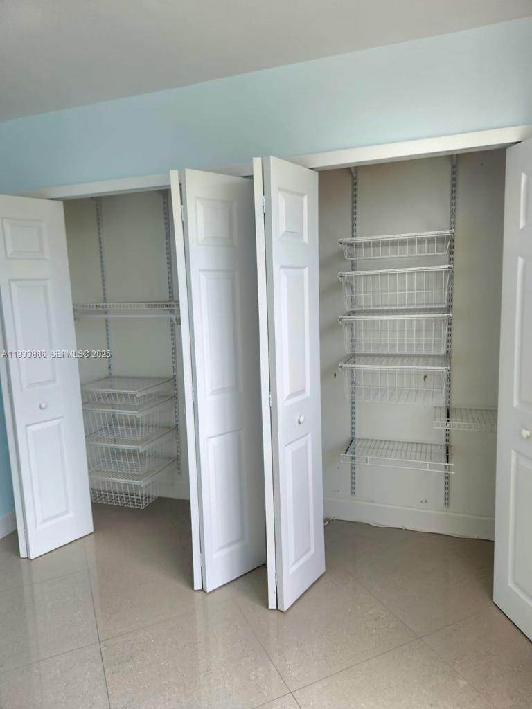 SUMMER SEA - Residential