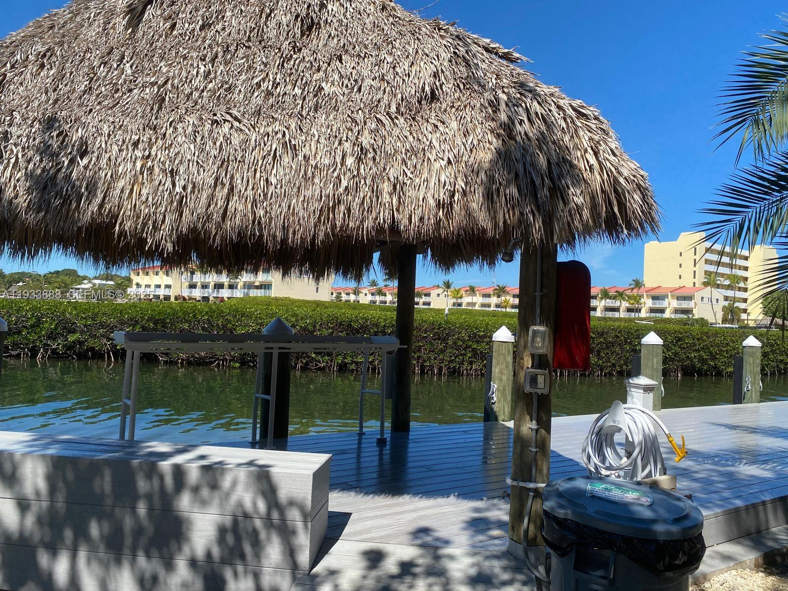 SUMMER SEA - Residential