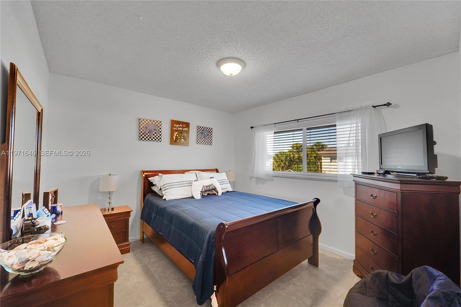 ORIOLE GARDENS TWO 60 CON - Residential