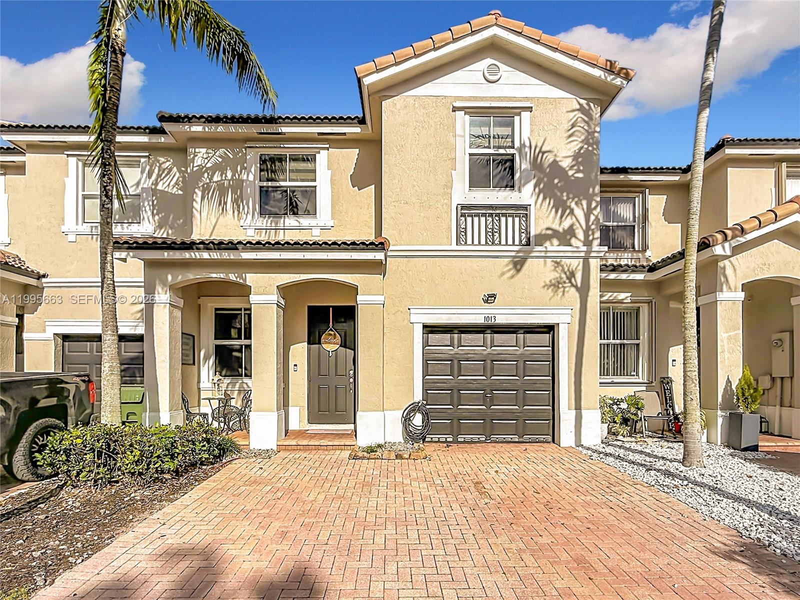 FLORIDIAN ISLES SOUTH - Residential