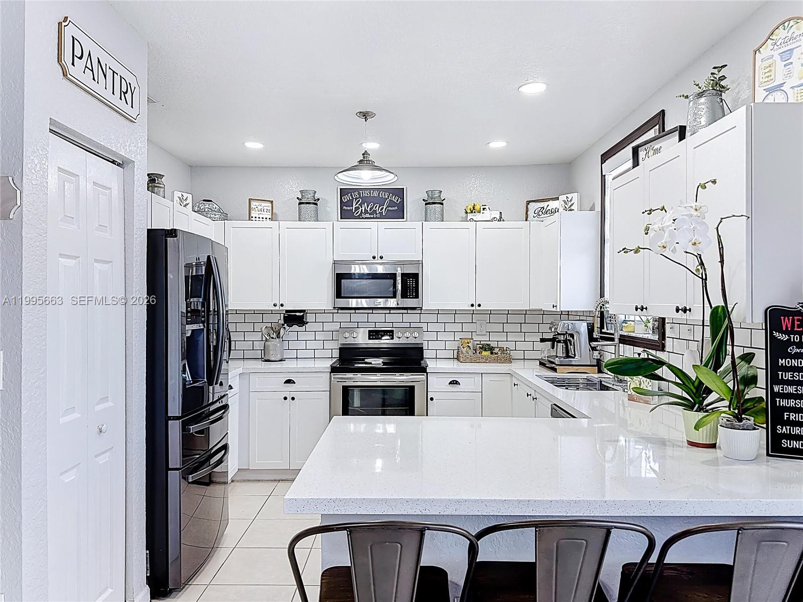 FLORIDIAN ISLES SOUTH - Residential