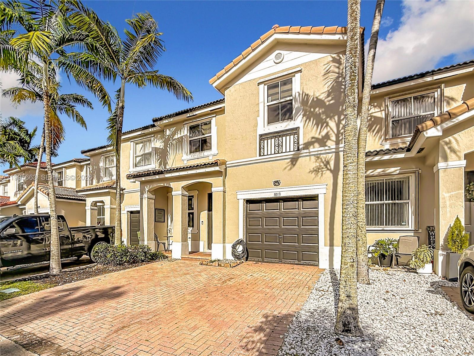 FLORIDIAN ISLES SOUTH - Residential