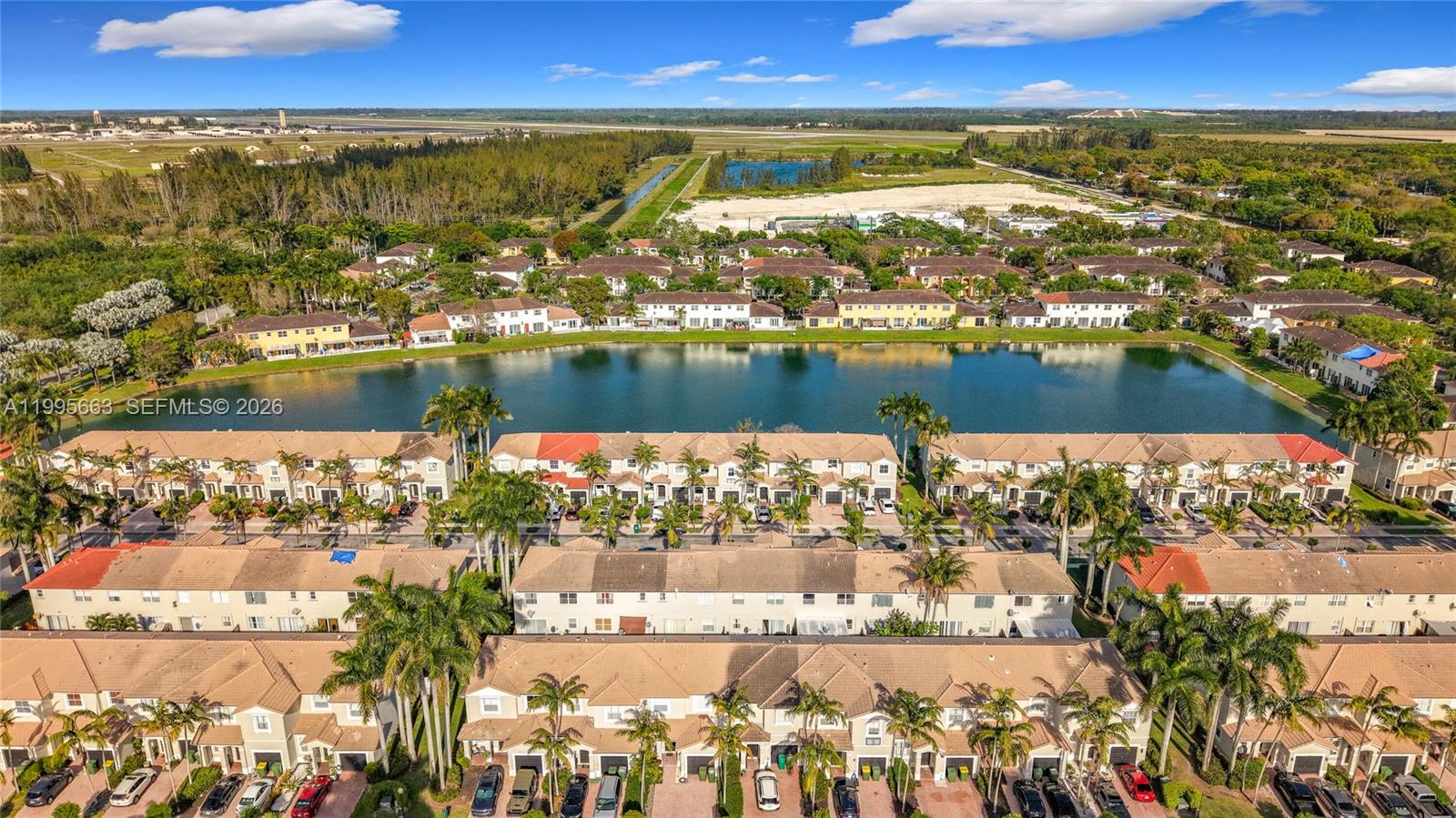 FLORIDIAN ISLES SOUTH - Residential