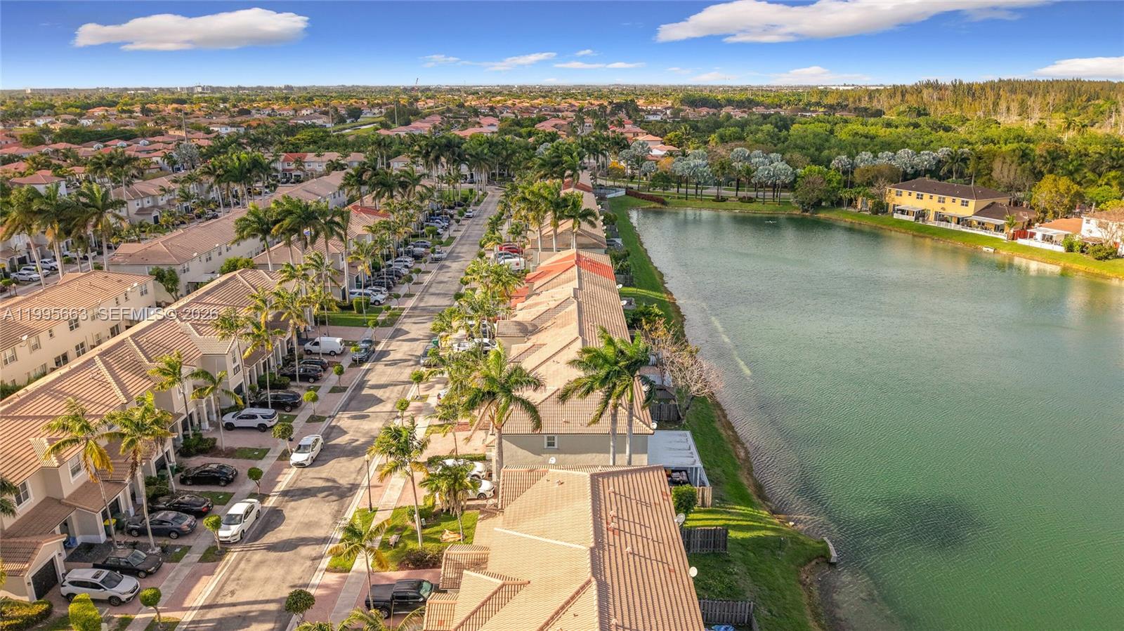 FLORIDIAN ISLES SOUTH - Residential