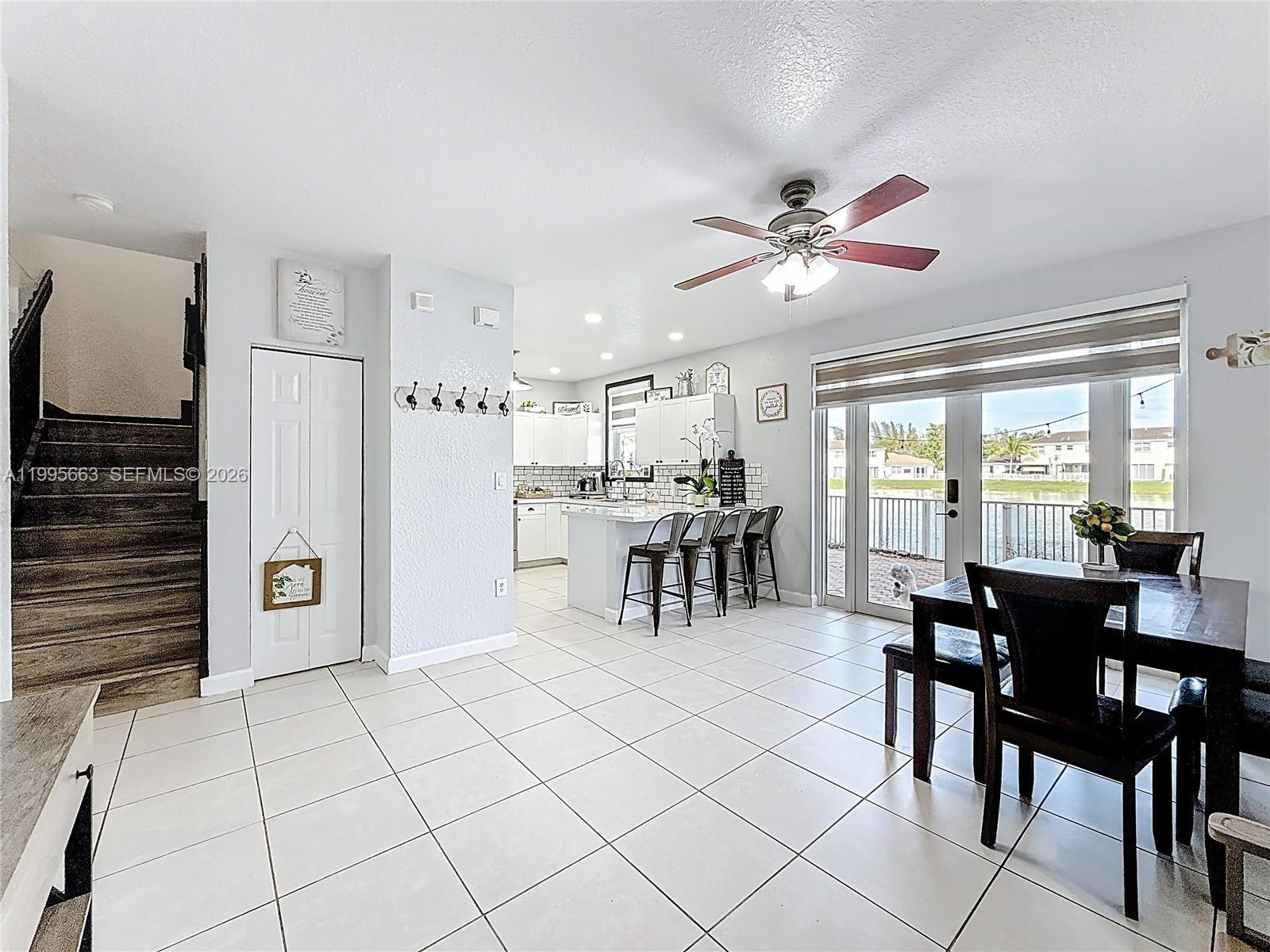 FLORIDIAN ISLES SOUTH - Residential