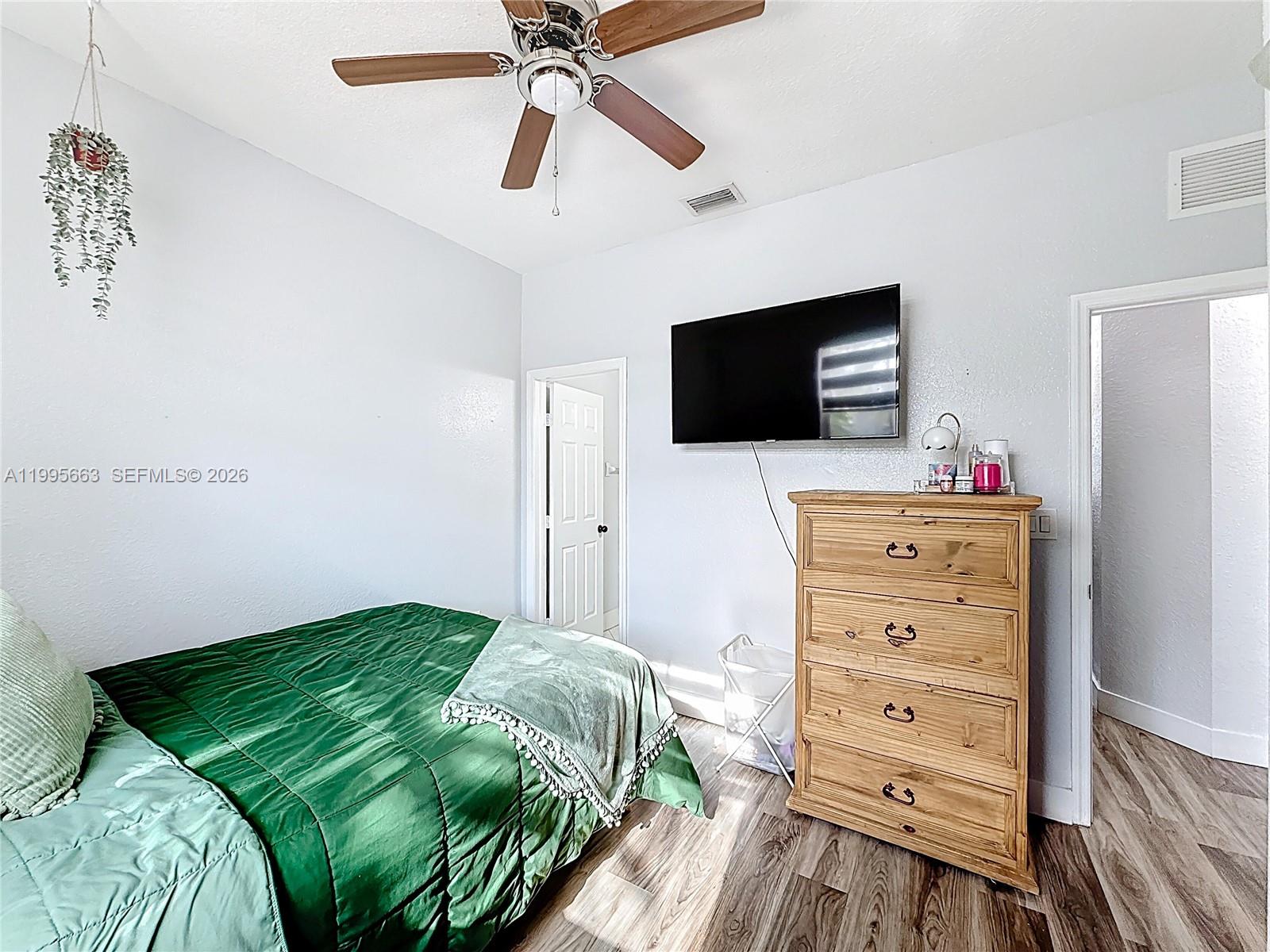 FLORIDIAN ISLES SOUTH - Residential