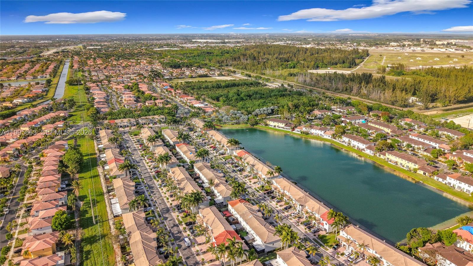 FLORIDIAN ISLES SOUTH - Residential