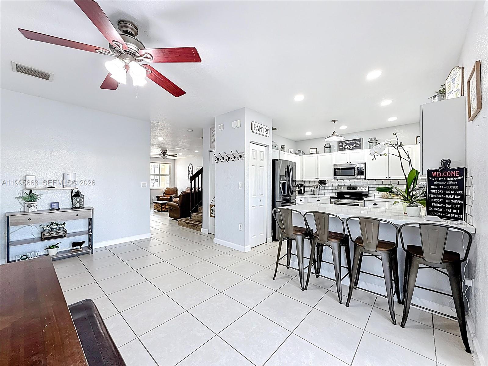 FLORIDIAN ISLES SOUTH - Residential