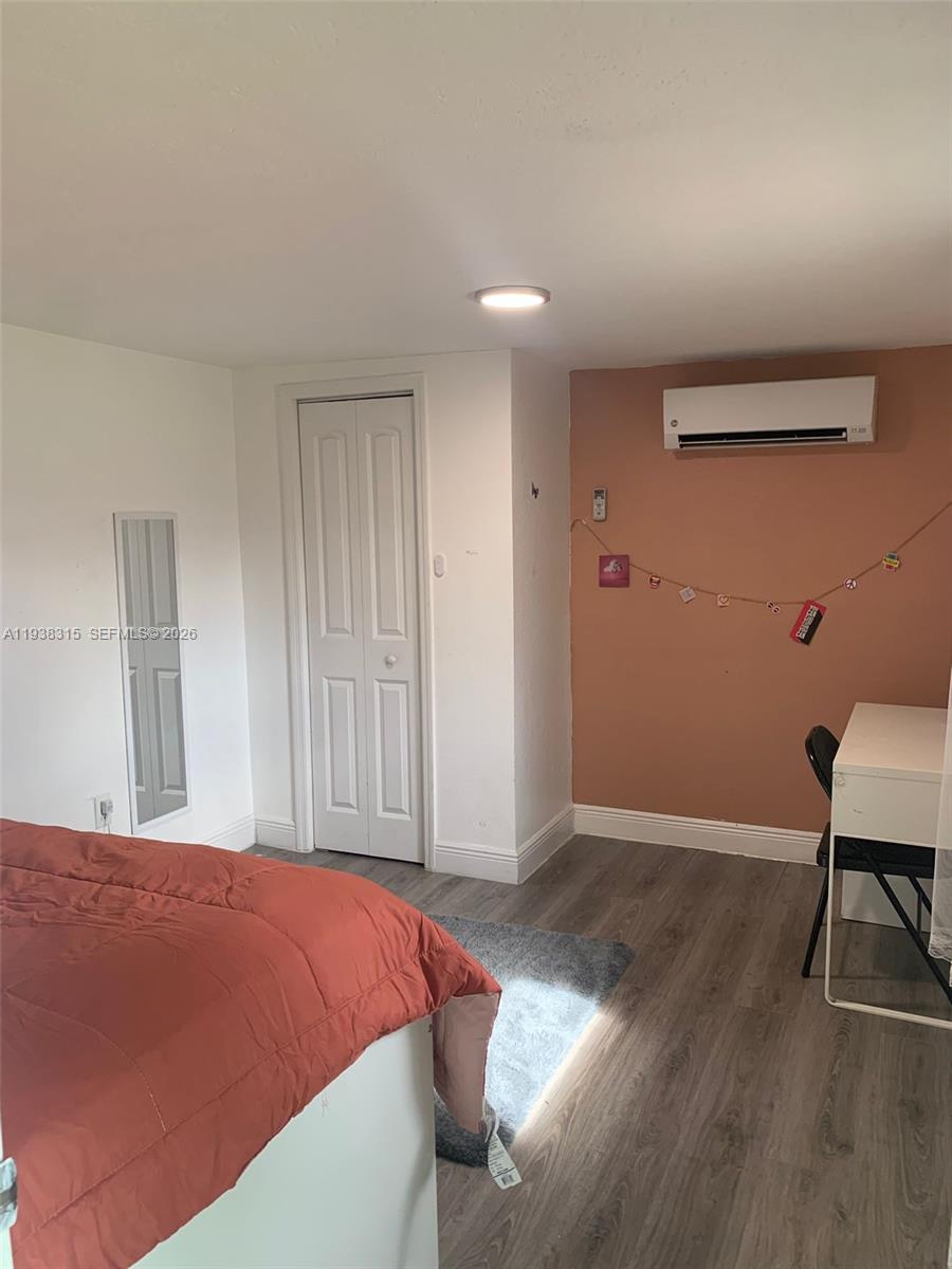 PALM LANE VILLA NO 4 - Residential