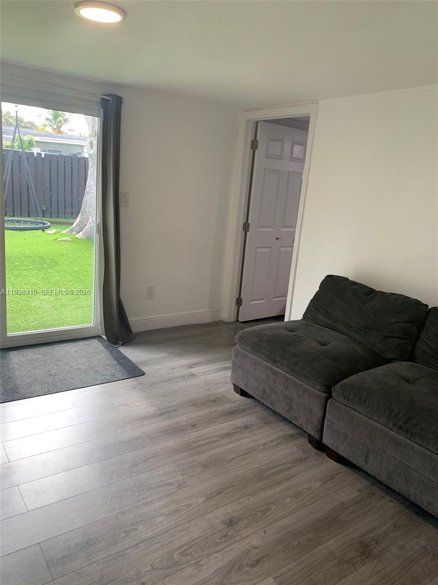 PALM LANE VILLA NO 4 - Residential