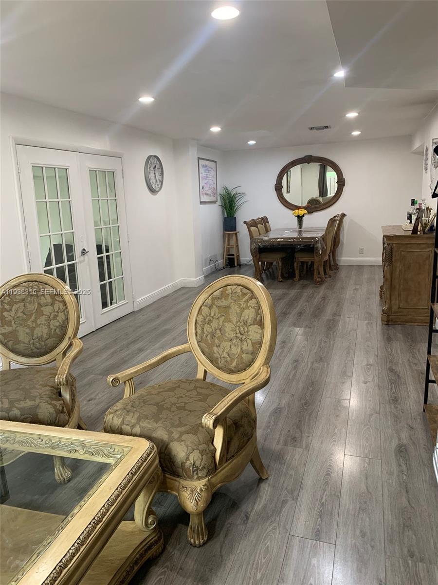 PALM LANE VILLA NO 4 - Residential