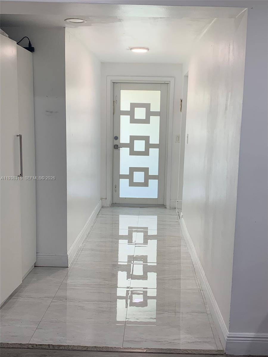 PALM LANE VILLA NO 4 - Residential