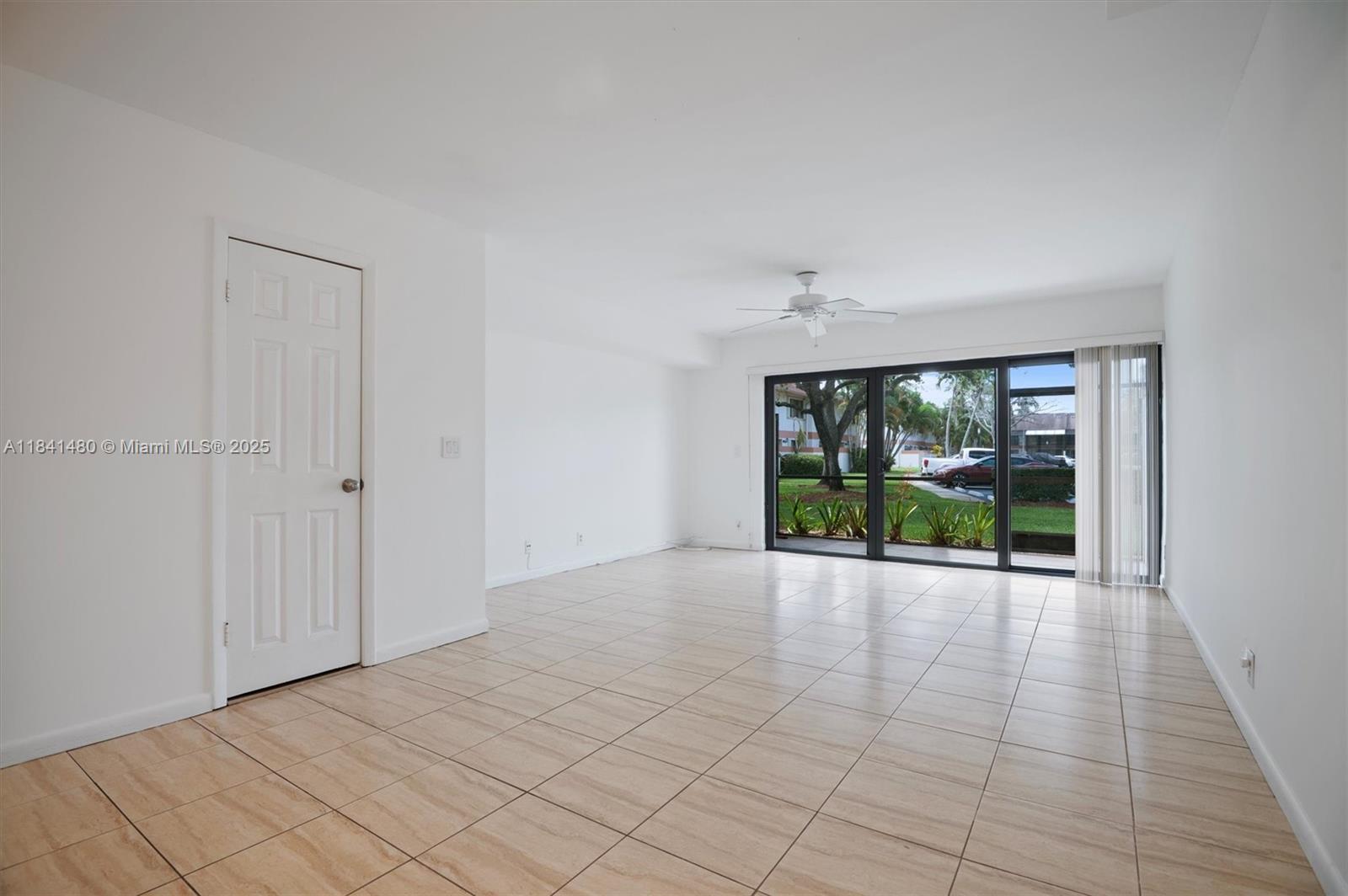4270 SW 70th Terr
