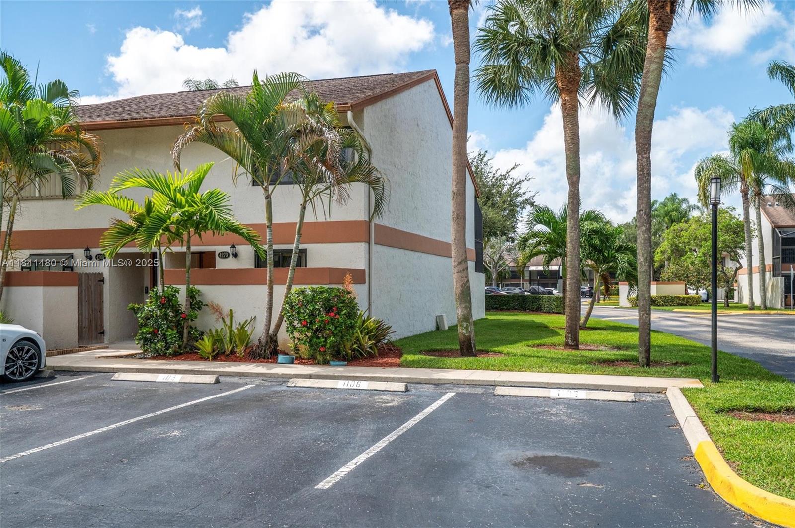 Lovely and move-in ready corner townhome in a desirable, tranquil neighborhood, near NSU, Academic Village, and minutes to everything! Tastefully appointed and boasting all impact windows (2019) and A/C (2017) with permits. Brand new frontloading washer/dryer. Freshly painted. There is an additional room off the kitchen. All tiled and laminate stairs. 2 parking spaces + guest pkg. Pet-friendly! Community pool, tot-lot, and basketball court. Can rent immediately. Large master bedroom offers wall-to-wall windows, closet system, remodeled bathroom, Jacuzzi roman tub, separate shower and large linen closet. Ideal for investors or as your new home sweet home.