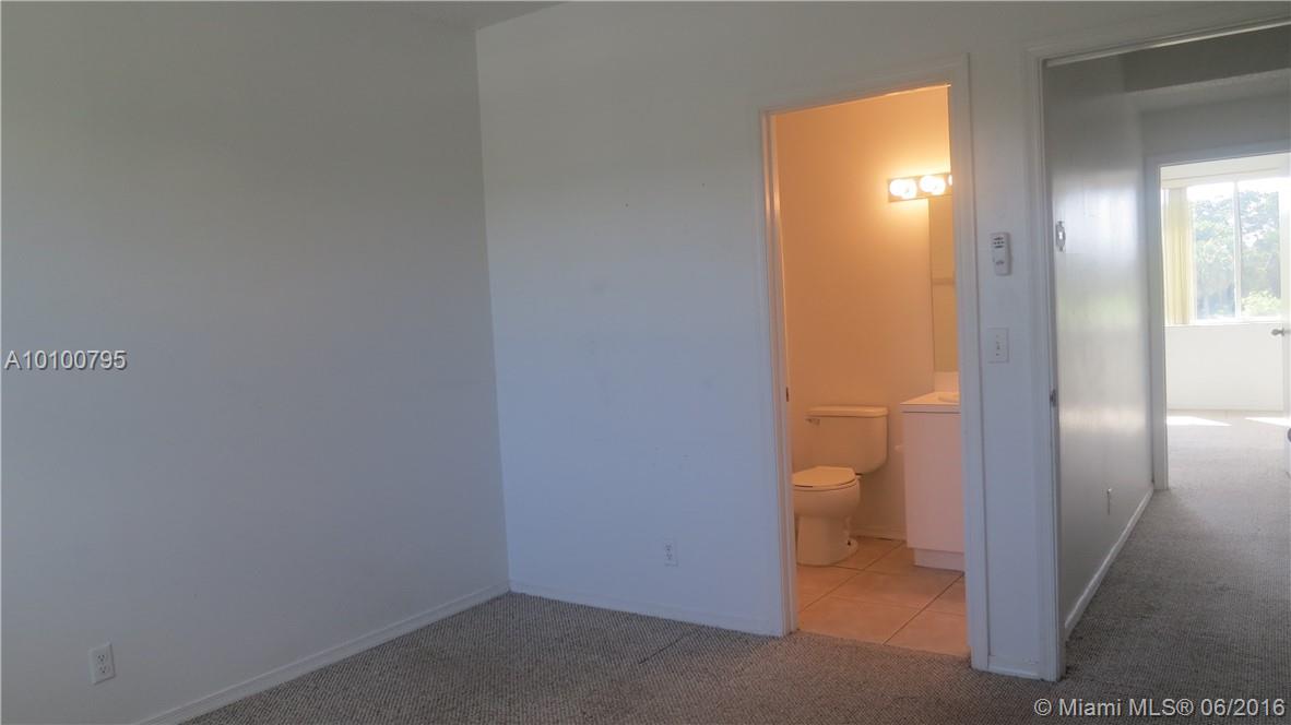 BONAVENTURE 82-43 B A POR - Residential Lease