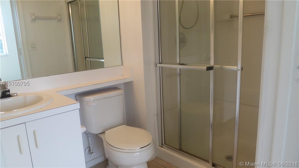 BONAVENTURE 82-43 B A POR - Residential Lease