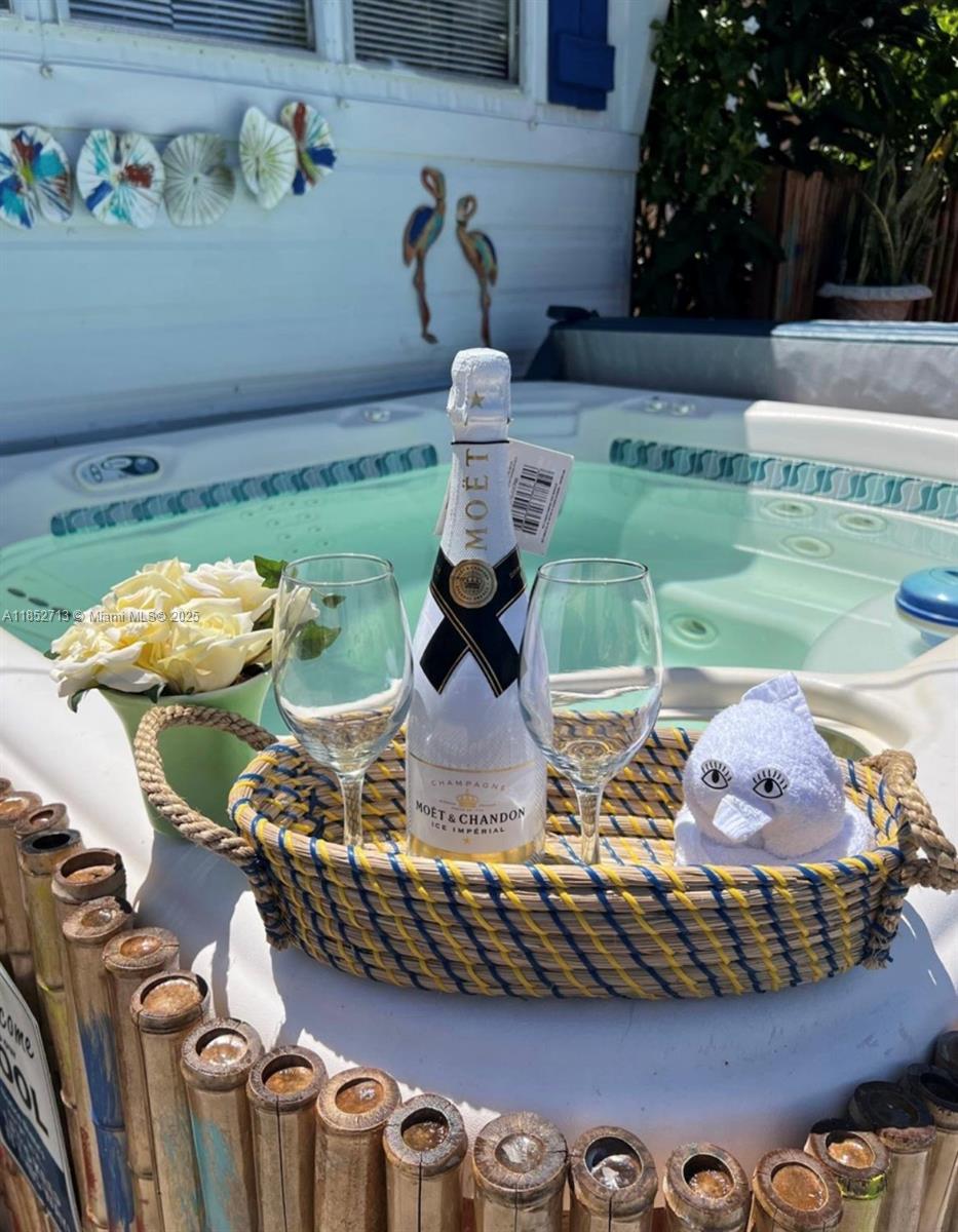 SEXTON COVES ESTATES - Residential