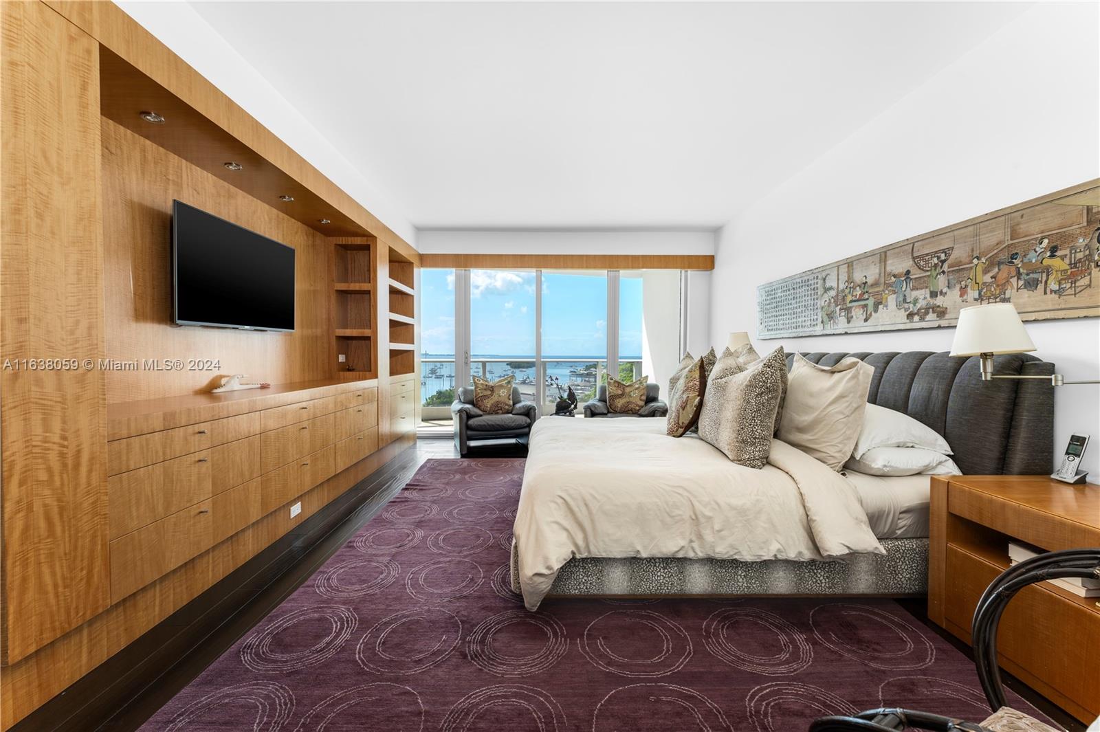 GROVENOR HOUSE CONDO - Residential