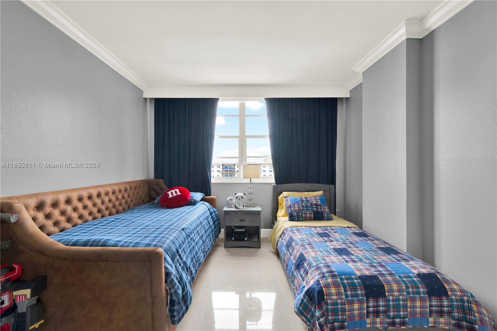 ARLEN HOUSE WEST CONDO - Residential