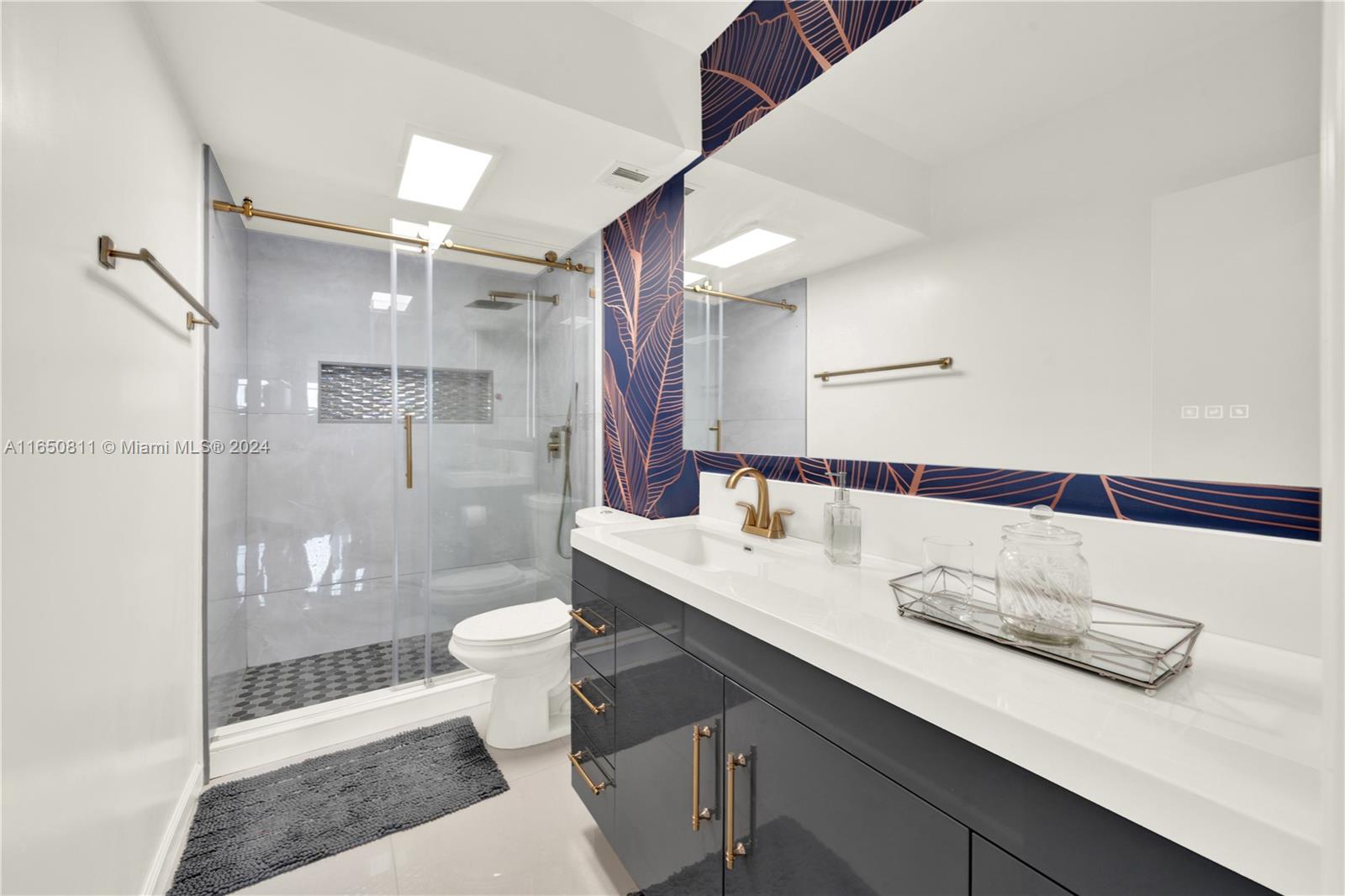 ARLEN HOUSE WEST CONDO - Residential