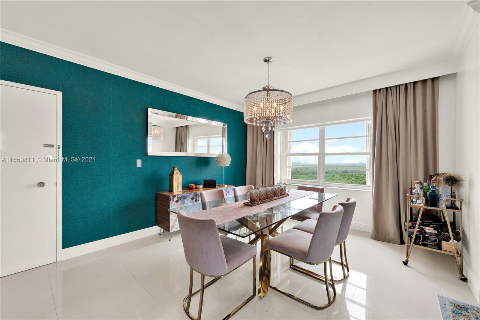 ARLEN HOUSE WEST CONDO - Residential