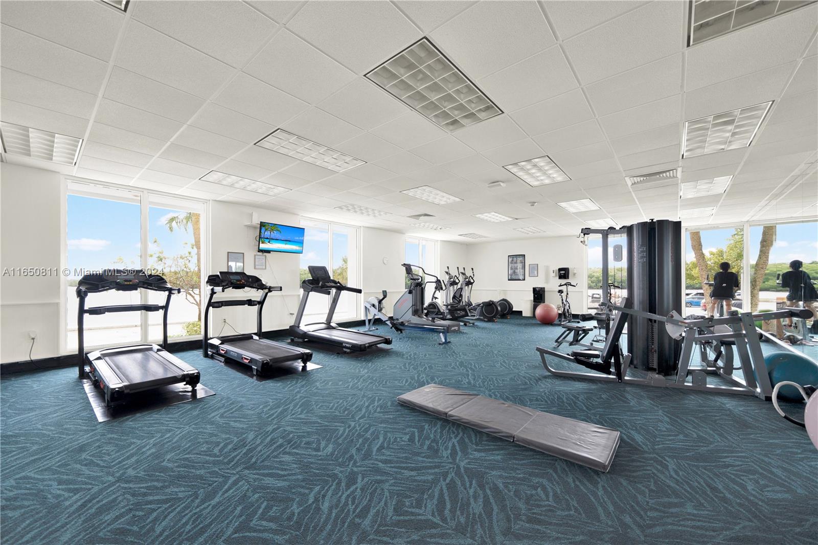 ARLEN HOUSE WEST CONDO - Residential