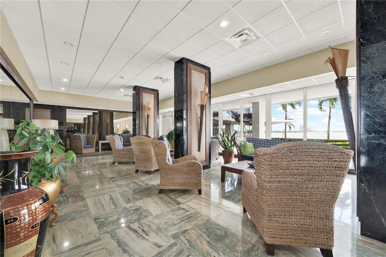 ARLEN HOUSE WEST CONDO - Residential