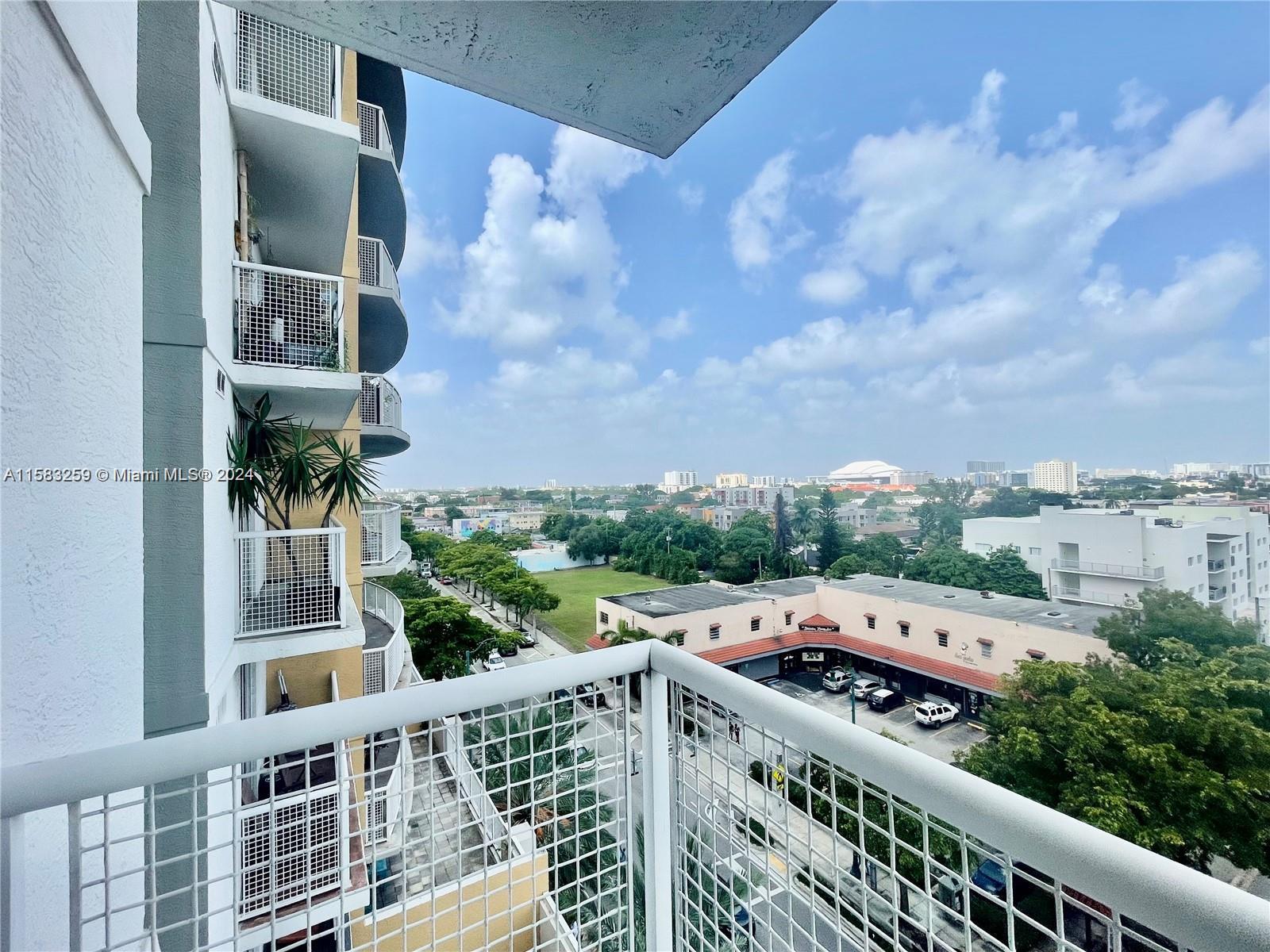 BRICKELL VISTA CONDO - Residential Lease