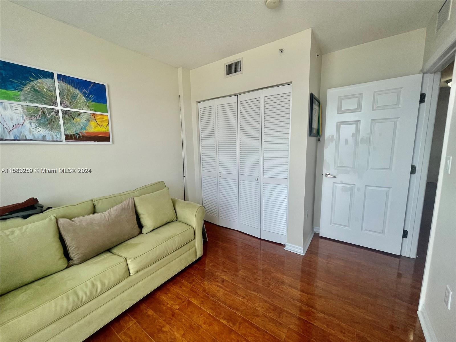 BRICKELL VISTA CONDO - Residential Lease