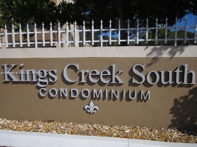 Charming 1/1 in gated Kings Creek South. First floor unit. Tile through out and nicely updated bathroom. Just a few minutes from Baptist Hospital, Dadeland Mall, shops and restaurants. Kings Creek South offers 24 hour security, community pool and tennis courts. Please text listing agent for showing instructions.