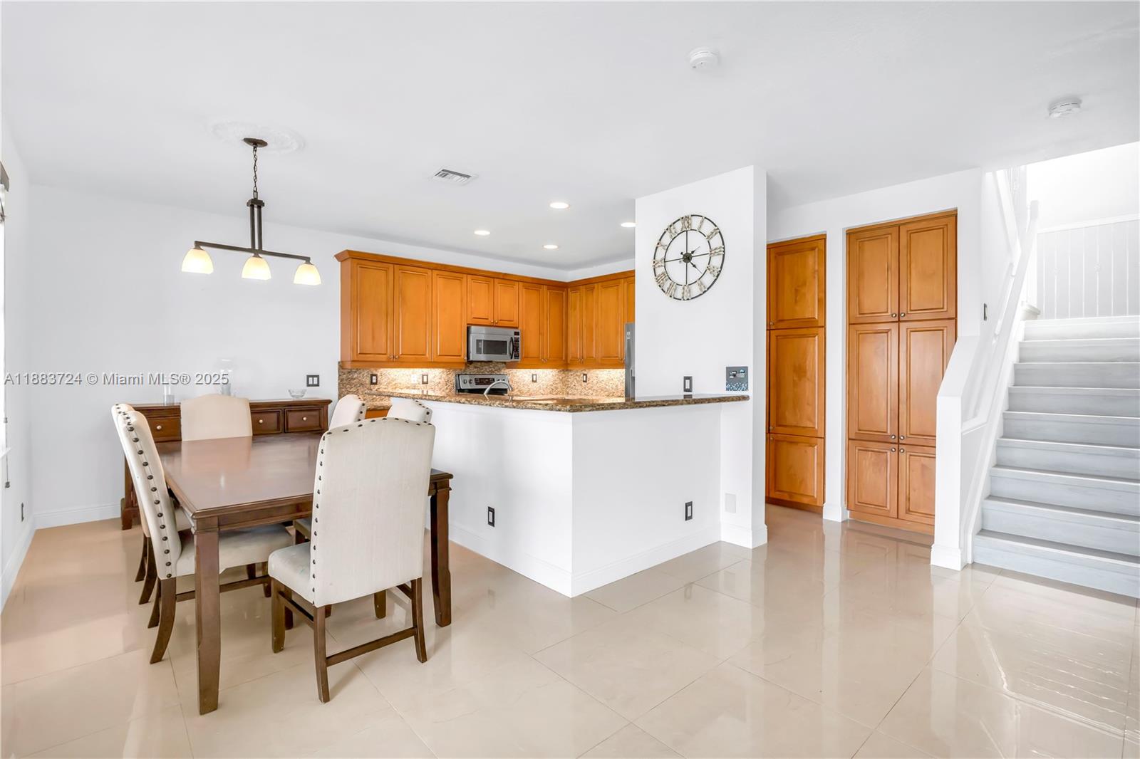 SECTOR 2-PARCELS 12 13 14 - Residential Lease