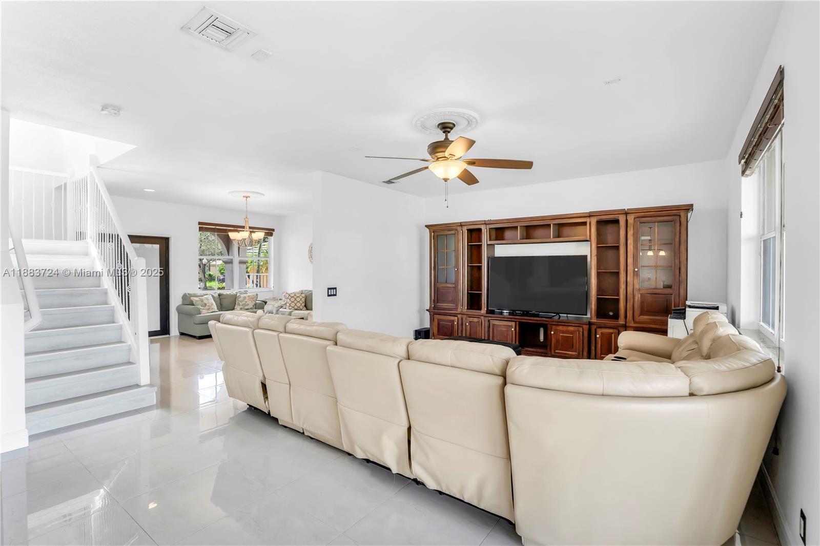 SECTOR 2-PARCELS 12 13 14 - Residential Lease