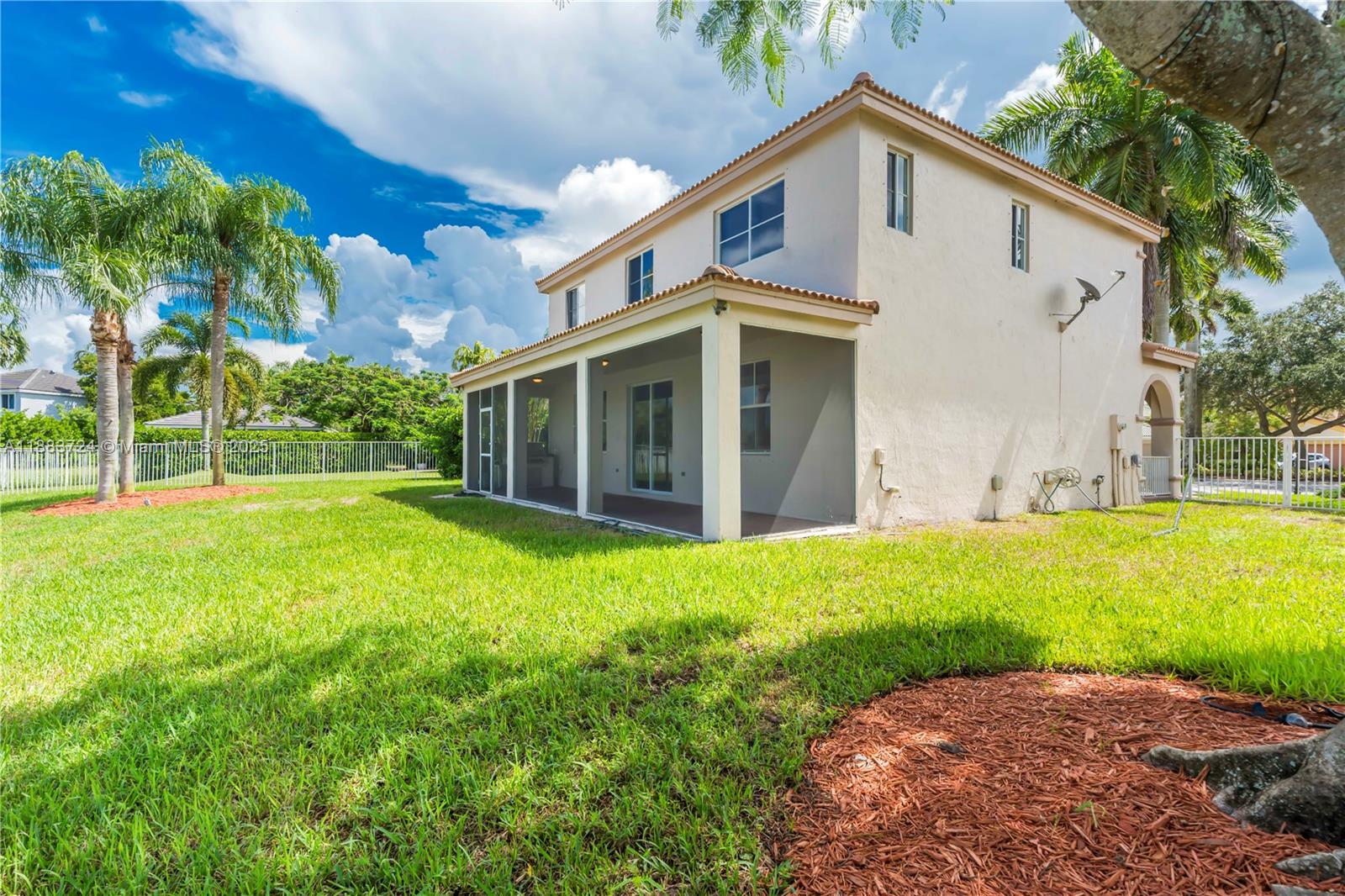 SECTOR 2-PARCELS 12 13 14 - Residential Lease