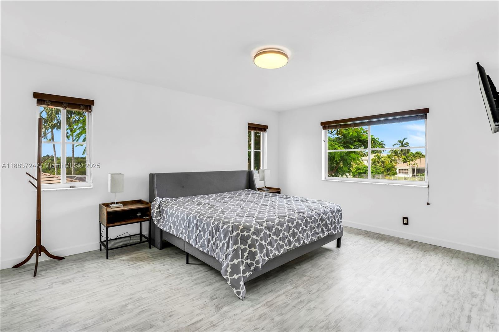 SECTOR 2-PARCELS 12 13 14 - Residential Lease