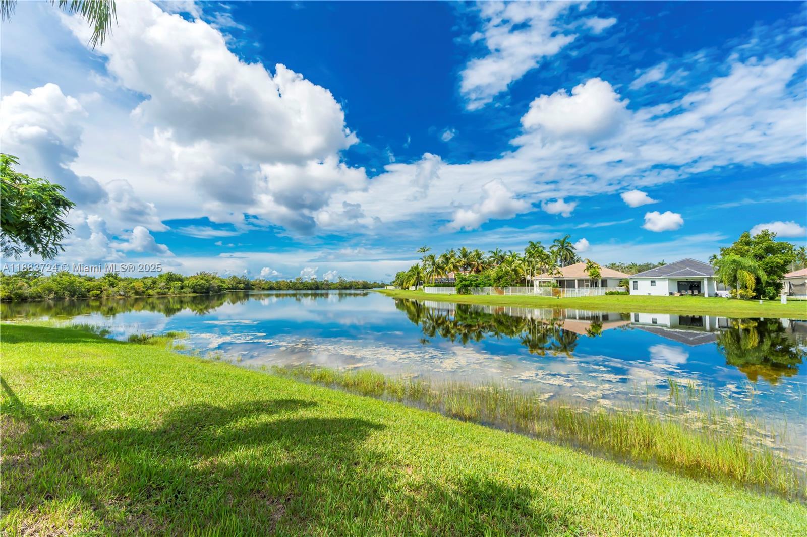 SECTOR 2-PARCELS 12 13 14 - Residential Lease